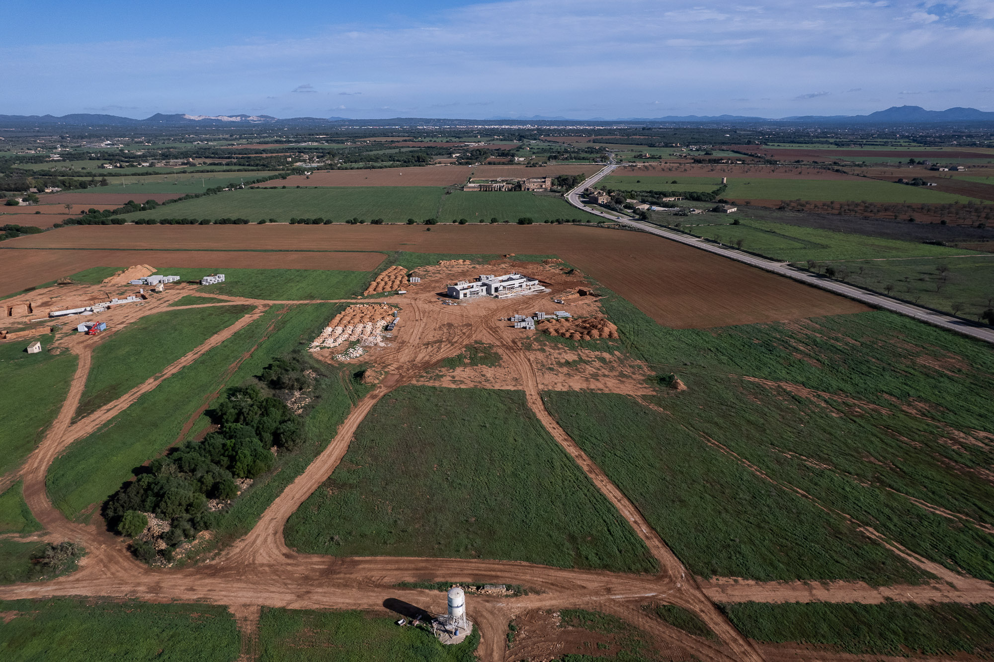 Seguimiento obra Dron, gran plano general