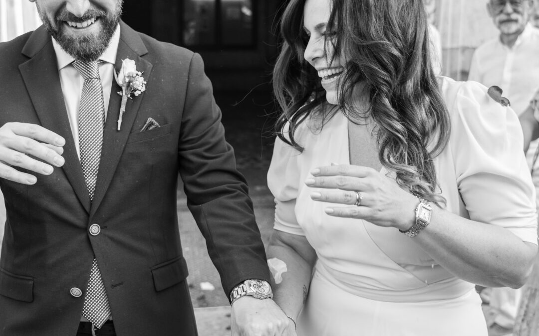 BODA CIVIL EN EL CORAZÓN DE PALMA: REPORTAJE FOTOGRÁFICO ÍNTIMO Y LLENO DE EMOCIÓN